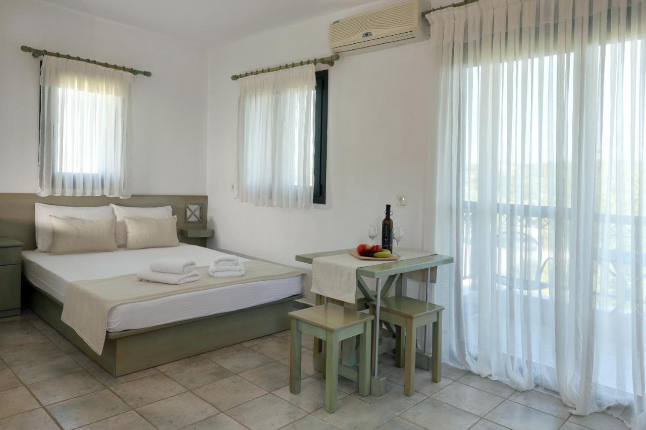 Maistrali Apartments Ormos Panagias Luaran gambar