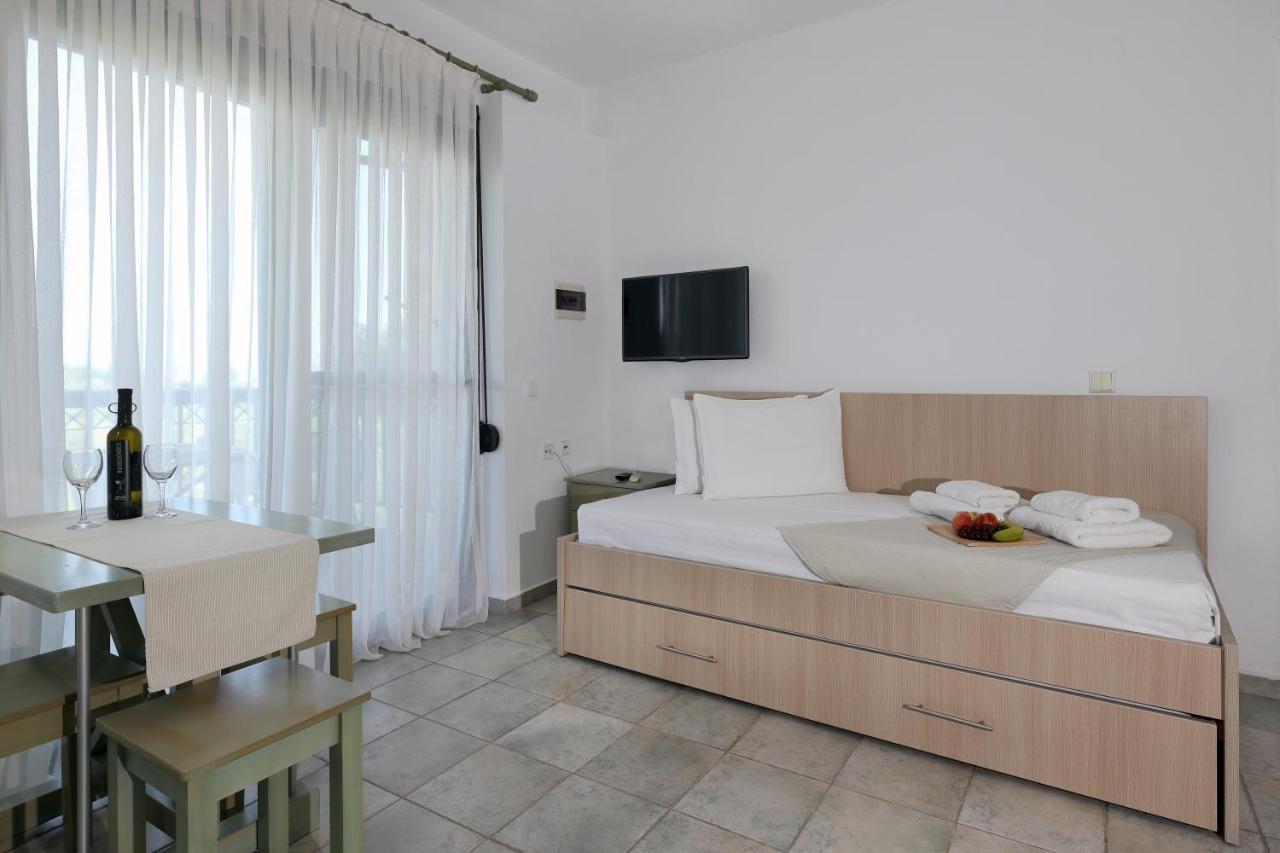 Maistrali Apartments Ormos Panagias Luaran gambar